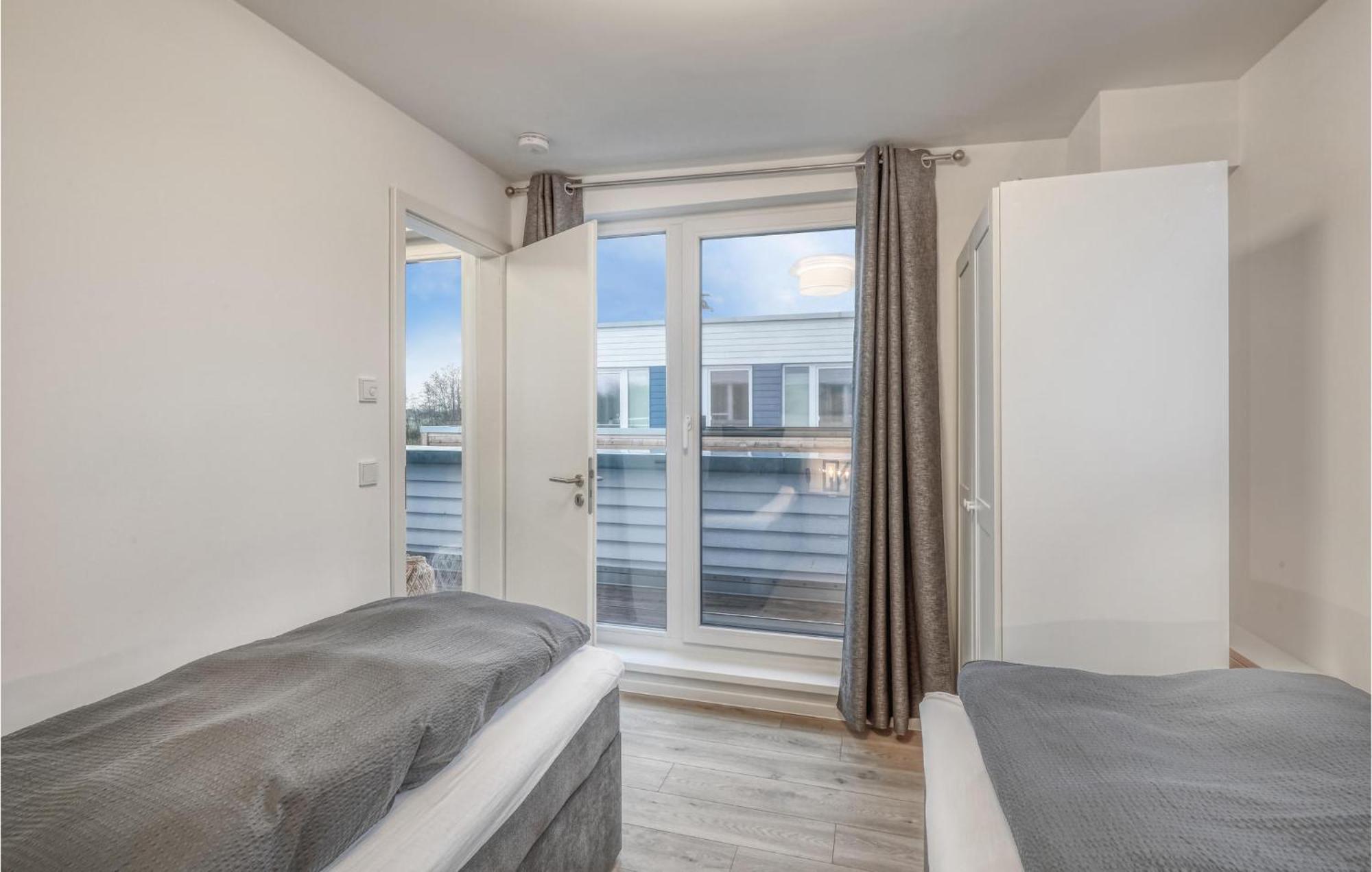 Amazing Home In Tossens With Wifi Bagian luar foto