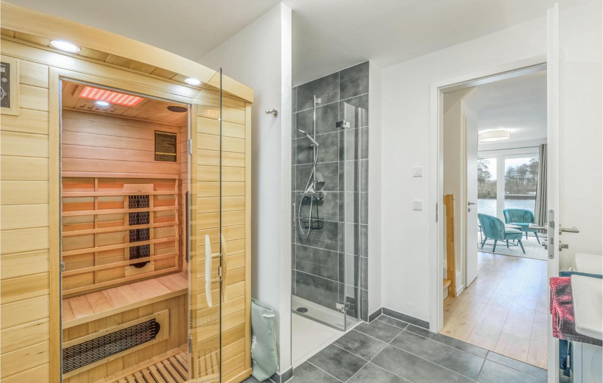 Amazing Home In Tossens With Wifi Bagian luar foto