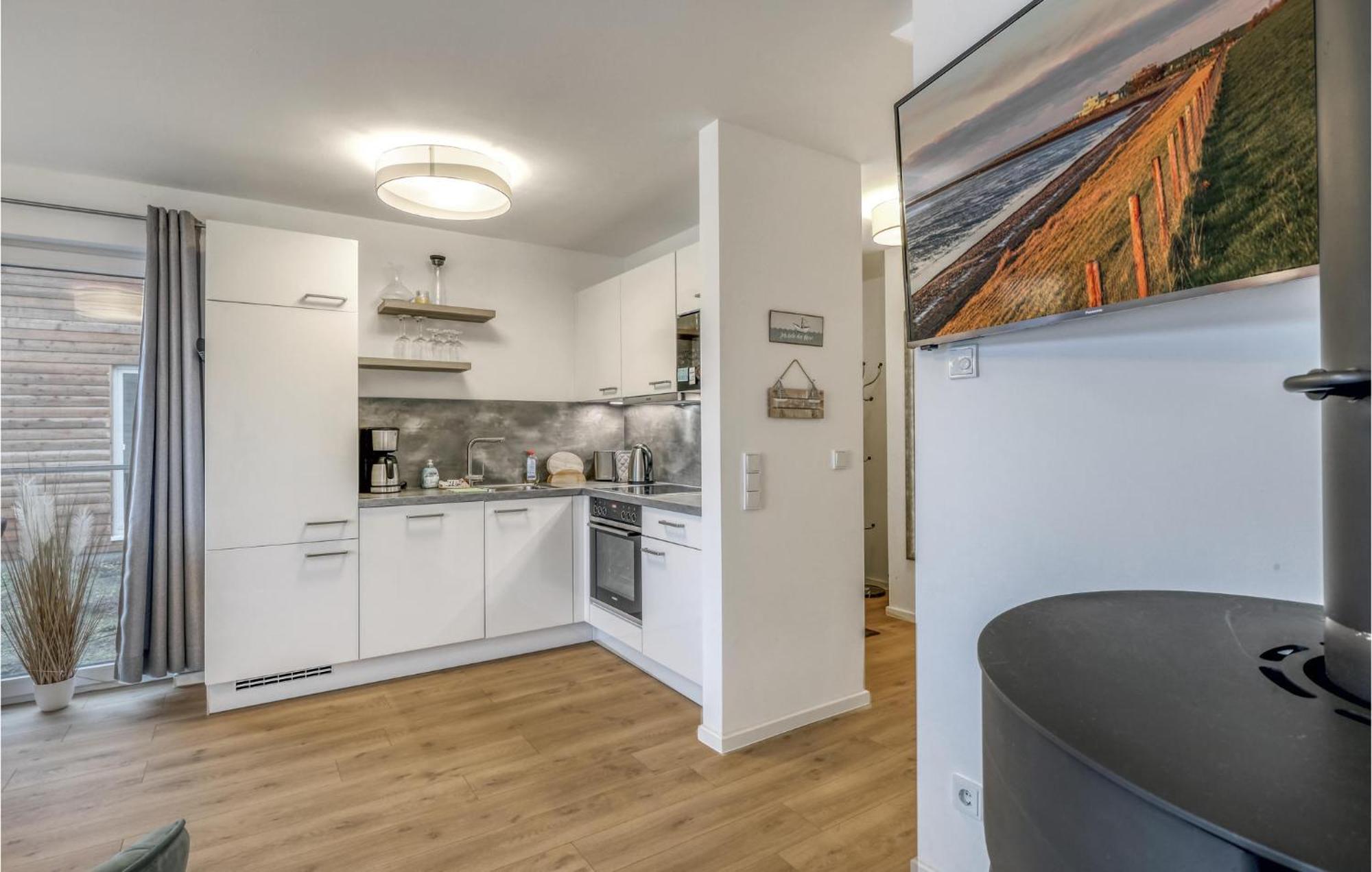 Amazing Home In Tossens With Wifi Bagian luar foto